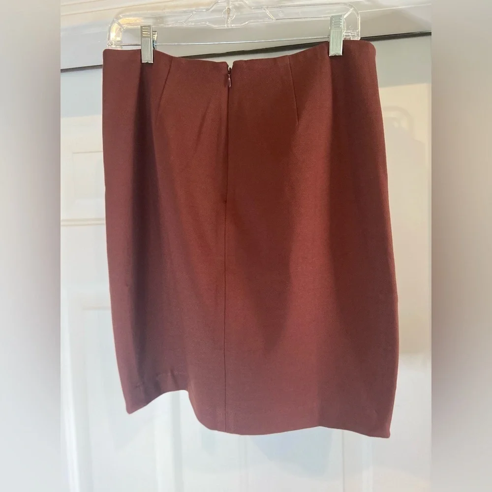 Cabi~Classy~Mid-Weight~Ponte Knit~Midi Skirt~Hemline Side Zippers~Pockets~Size 6